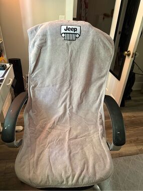 Jeep Logo Towel Seat Cover in Light Gray